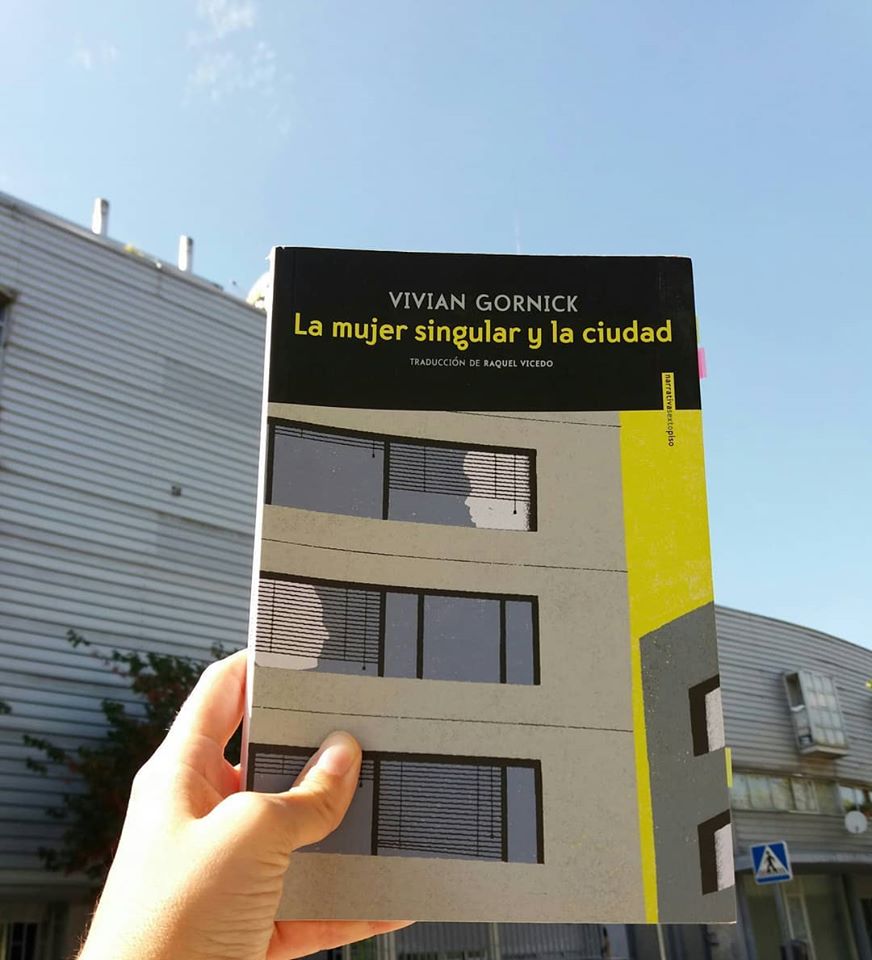 La mujer singular y la ciudad